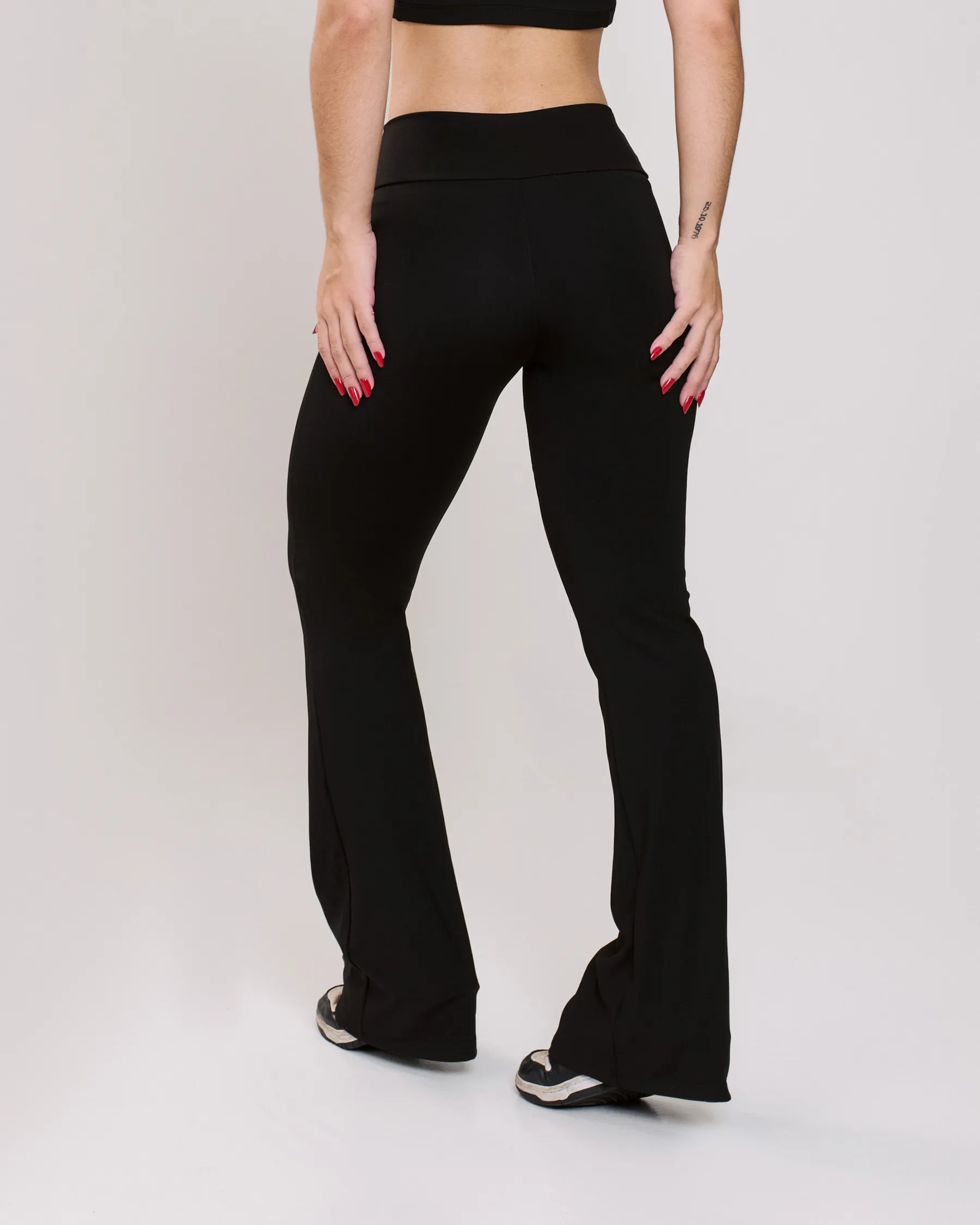 Calça Flare Gab Preta