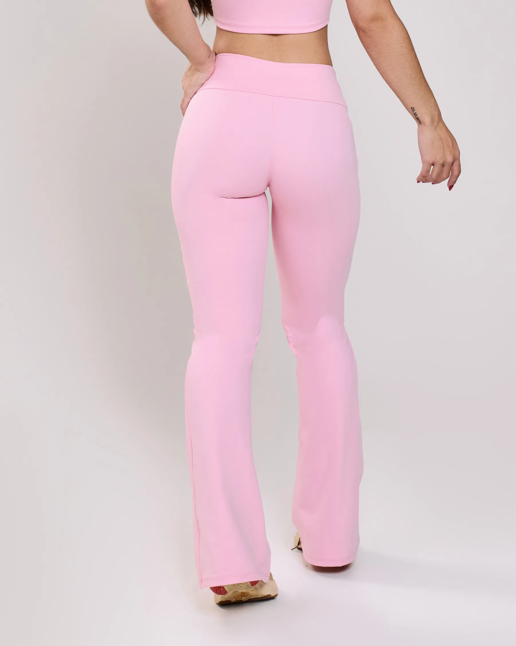 Calça Flare Gab Rosa Ballet
