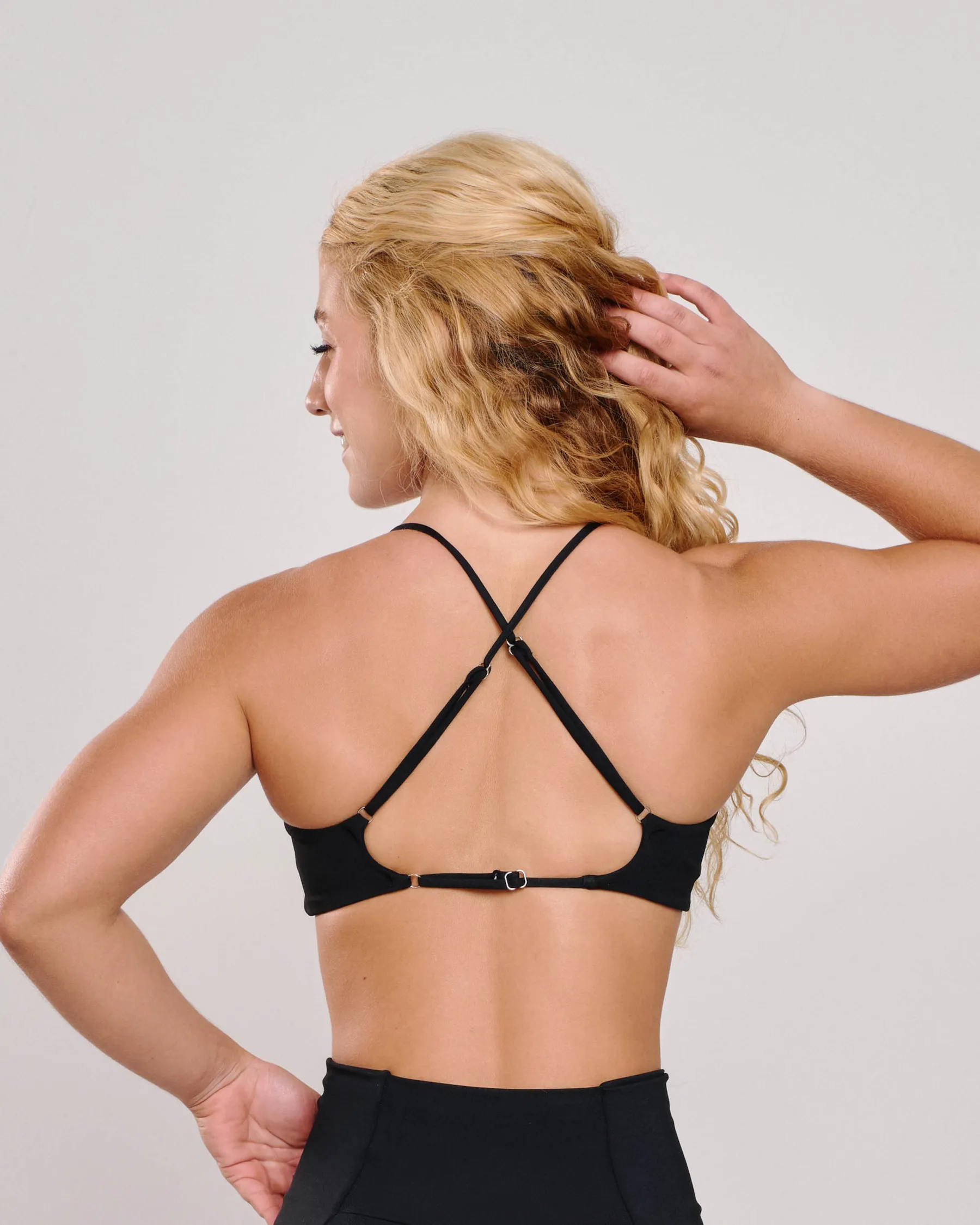 Top Básico Ajustável Preto Ju Mamute