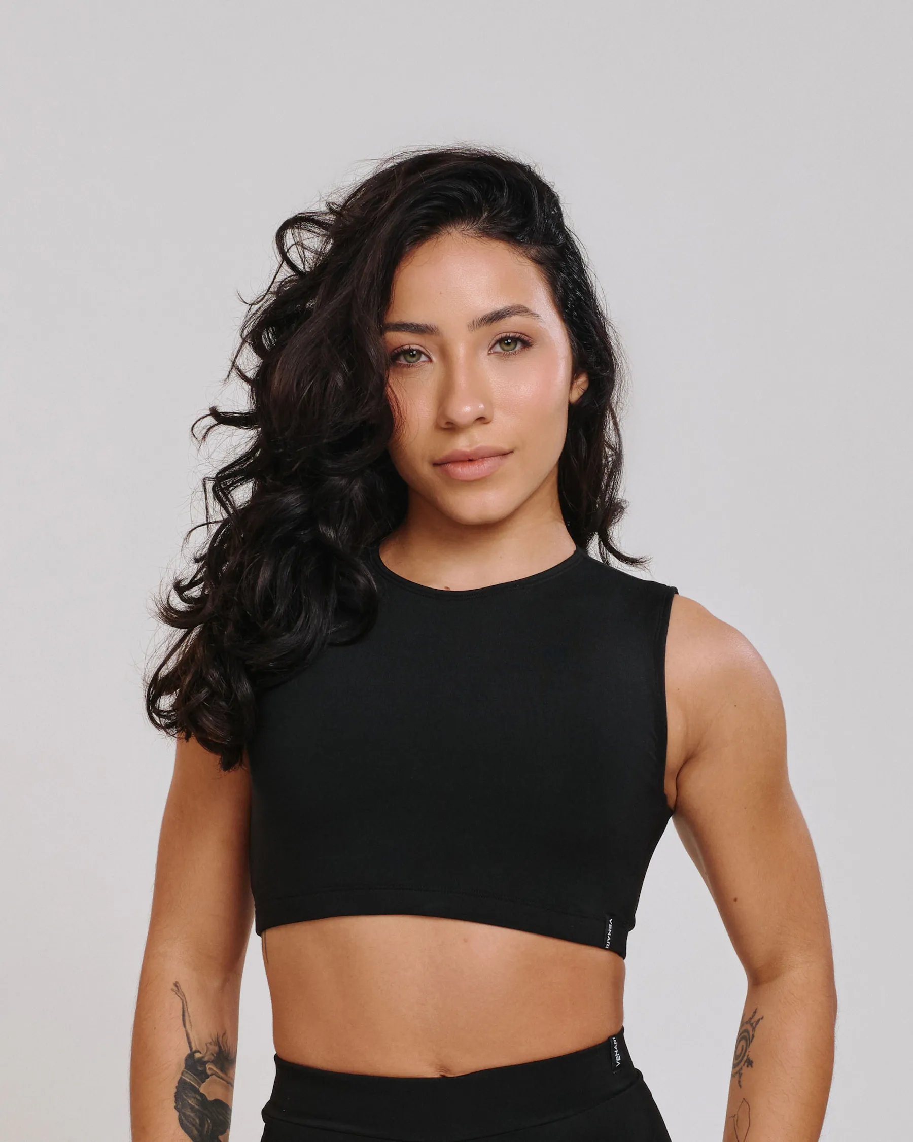 Top Cropped Isa Preto