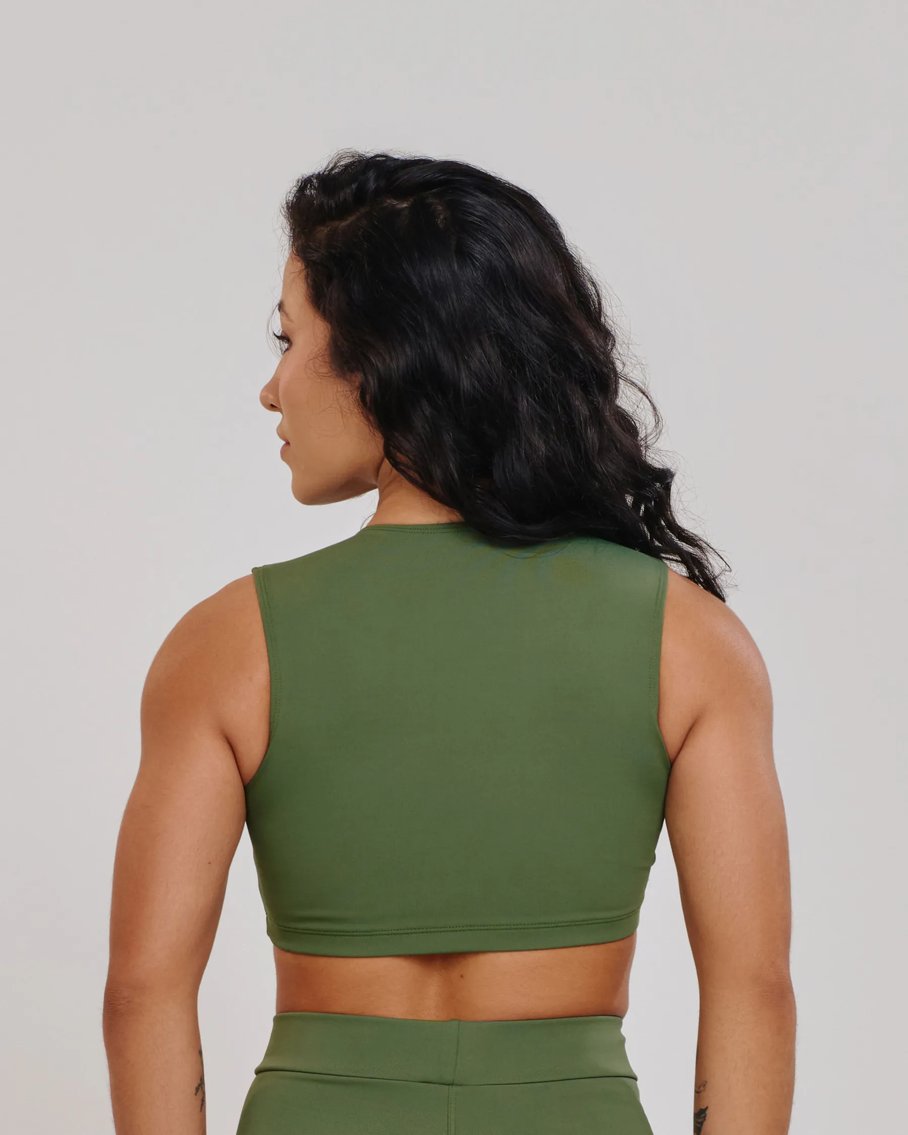 Top Cropped Isa Verde Militar
