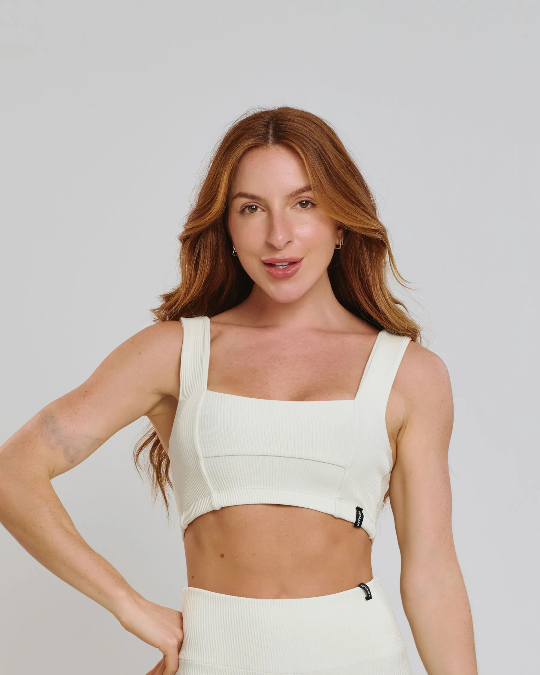 Top Decote Reto Canelado Eleva Off White