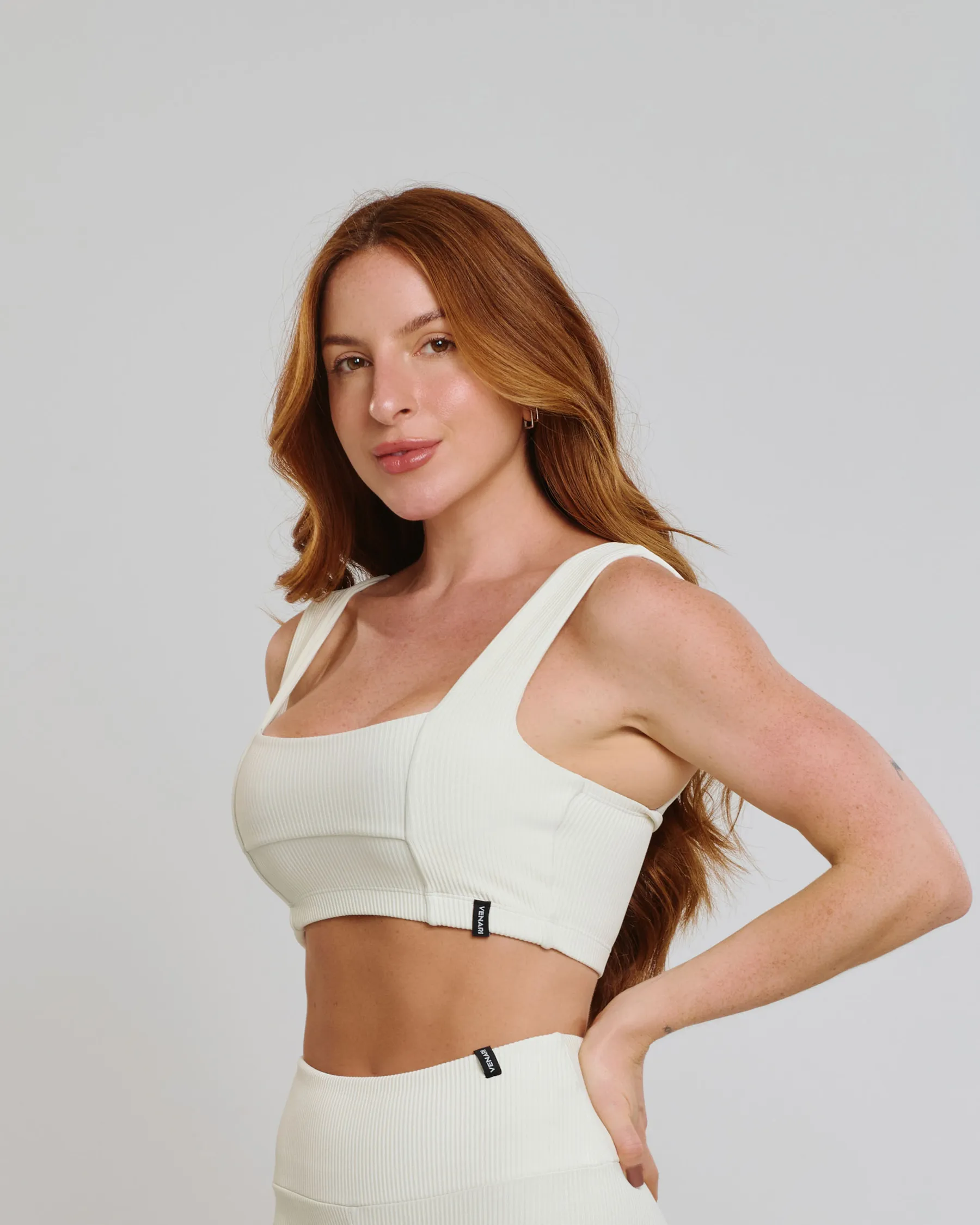 Top Decote Reto Canelado Eleva Off White