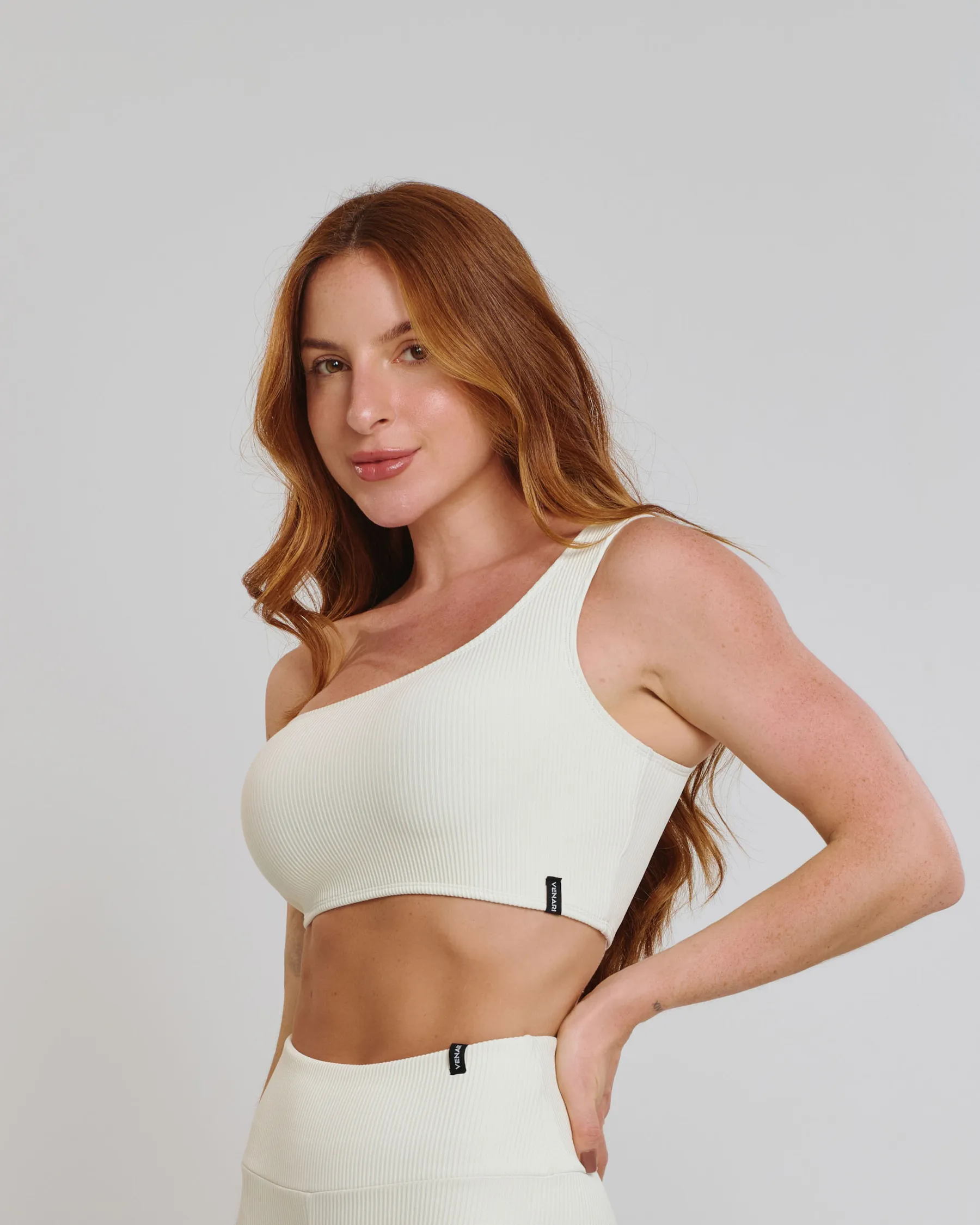 Top Ombro Único Canelado Eleva Off White
