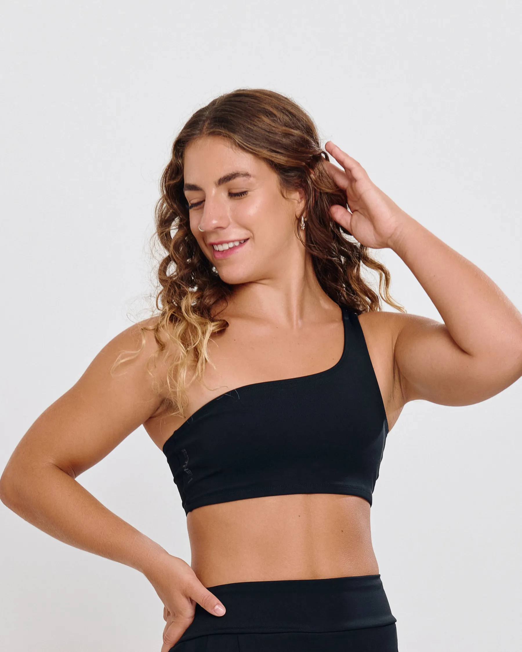 Top Ombro Único Ju Mamute Preto